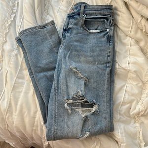American eagle ripped jeans